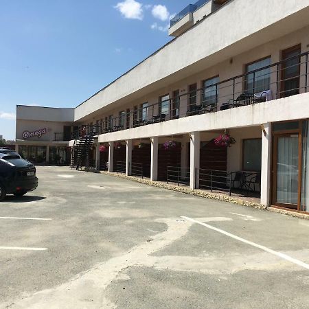 Omega Mamaia Nord Hotel Năvodari Buitenkant foto