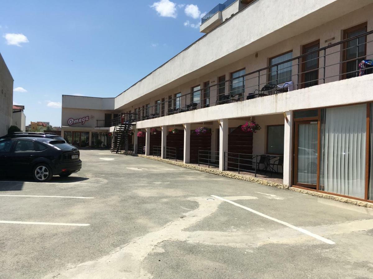Omega Mamaia Nord Hotel Năvodari Buitenkant foto